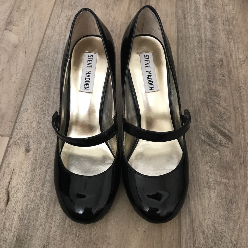 Steve Madden black patent leather heels- size 7
